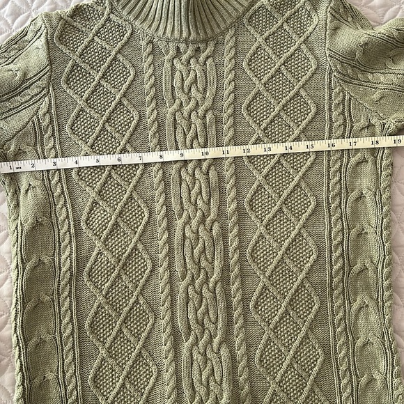 Jeanne Pierre Cable Women’s Sweater - Picture 7 of 8